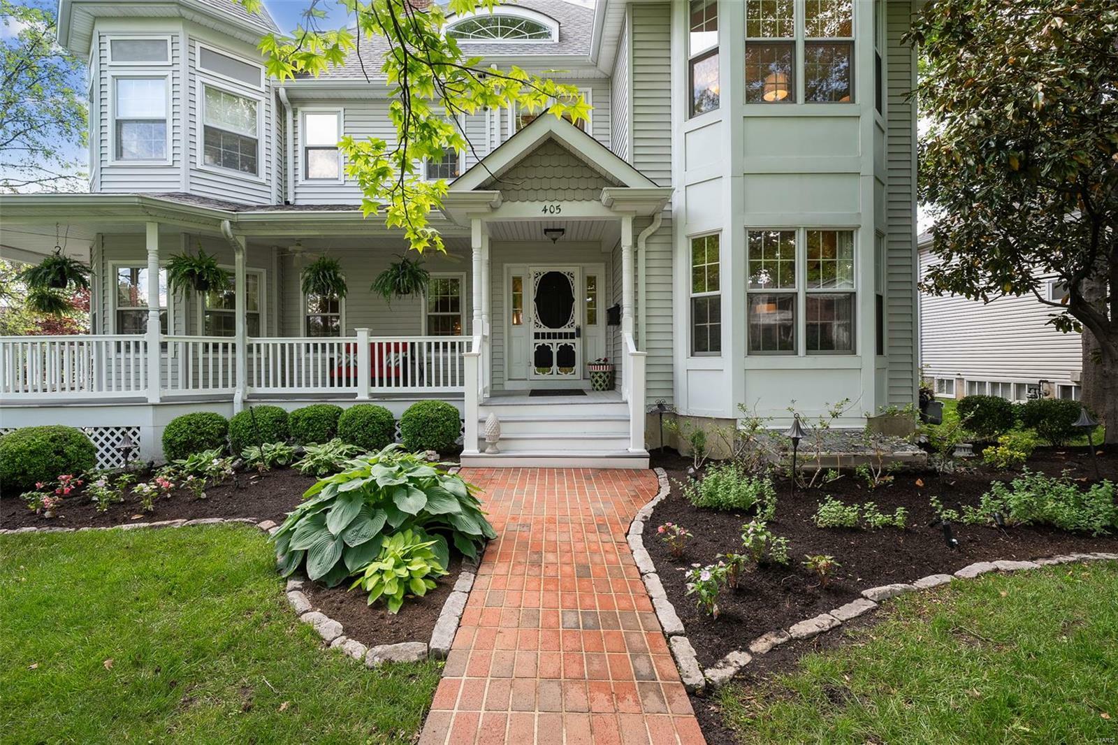 Property Photo: 405 N Harrison Avenue MO 63122