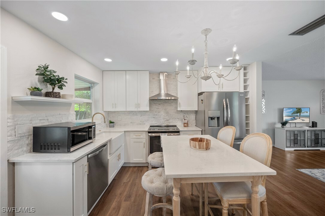 Property Photo: 27610 Roslin Drive FL 34135