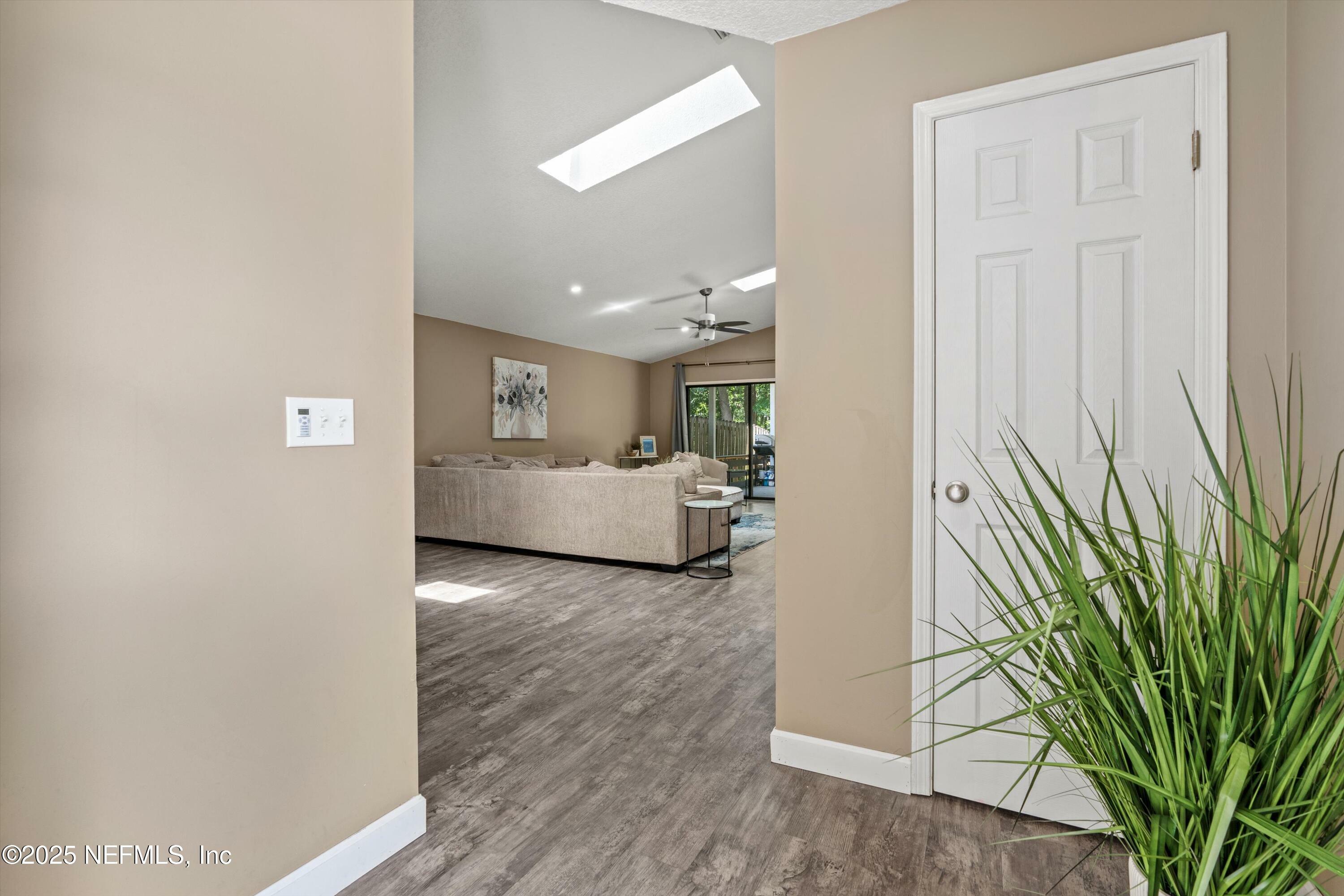 Property Photo: 8265 Lake Woodbourne Drive E FL 32217