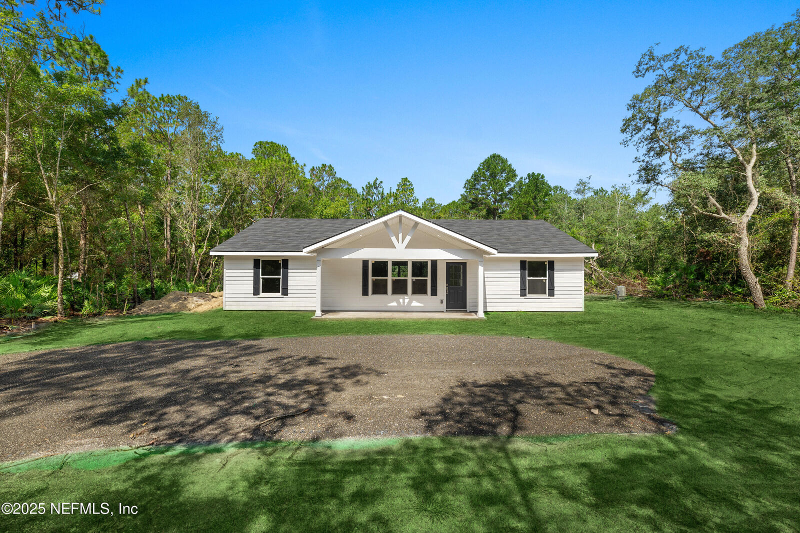 Property Photo:  109 Ridge Avenue  FL 32112 