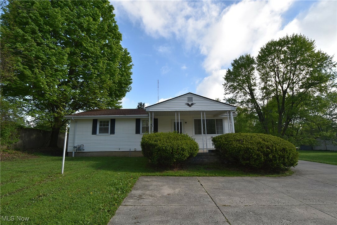 Property Photo: 4706 Kirk Road OH 44515