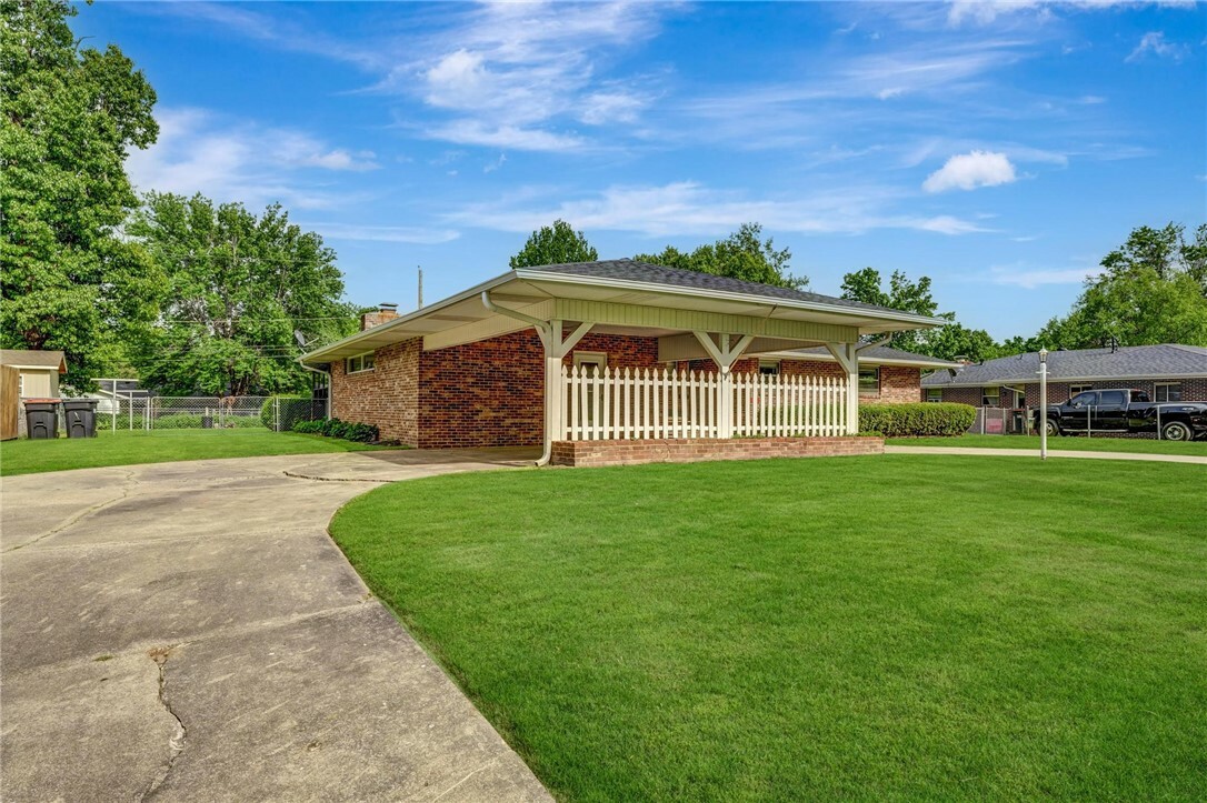 Property Photo: 116 Rogers Circle Drive AR 72764