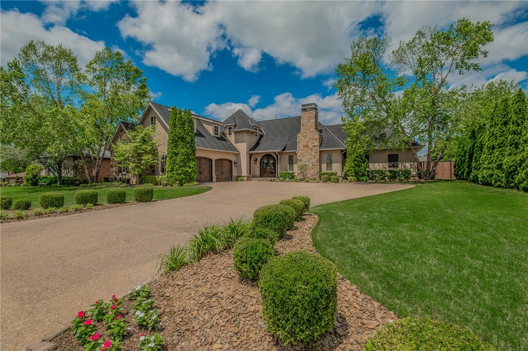 7 W Colonial Drive  Rogers AR 72758 photo
