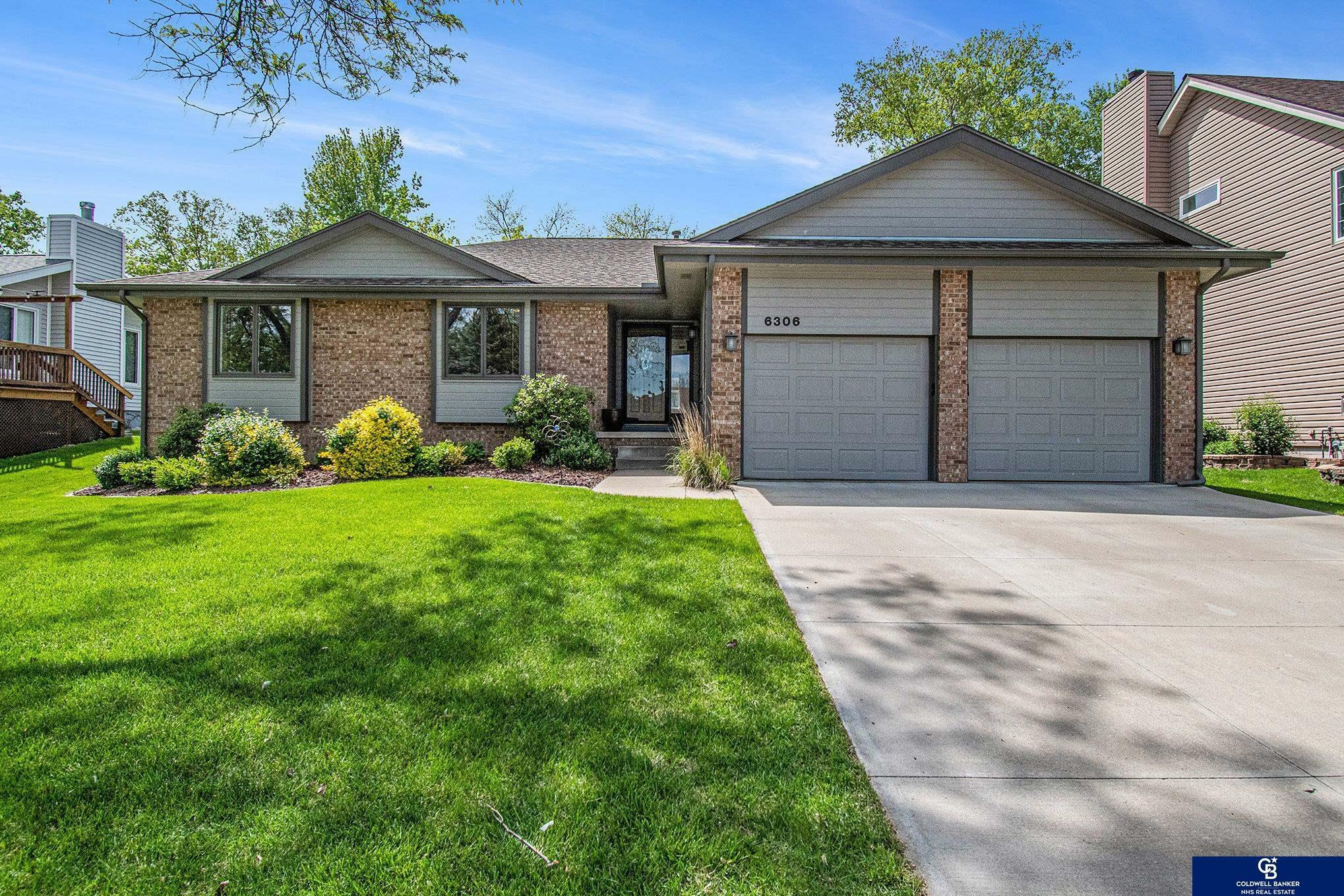 Property Photo: 6306 S 156th Avenue NE 68135