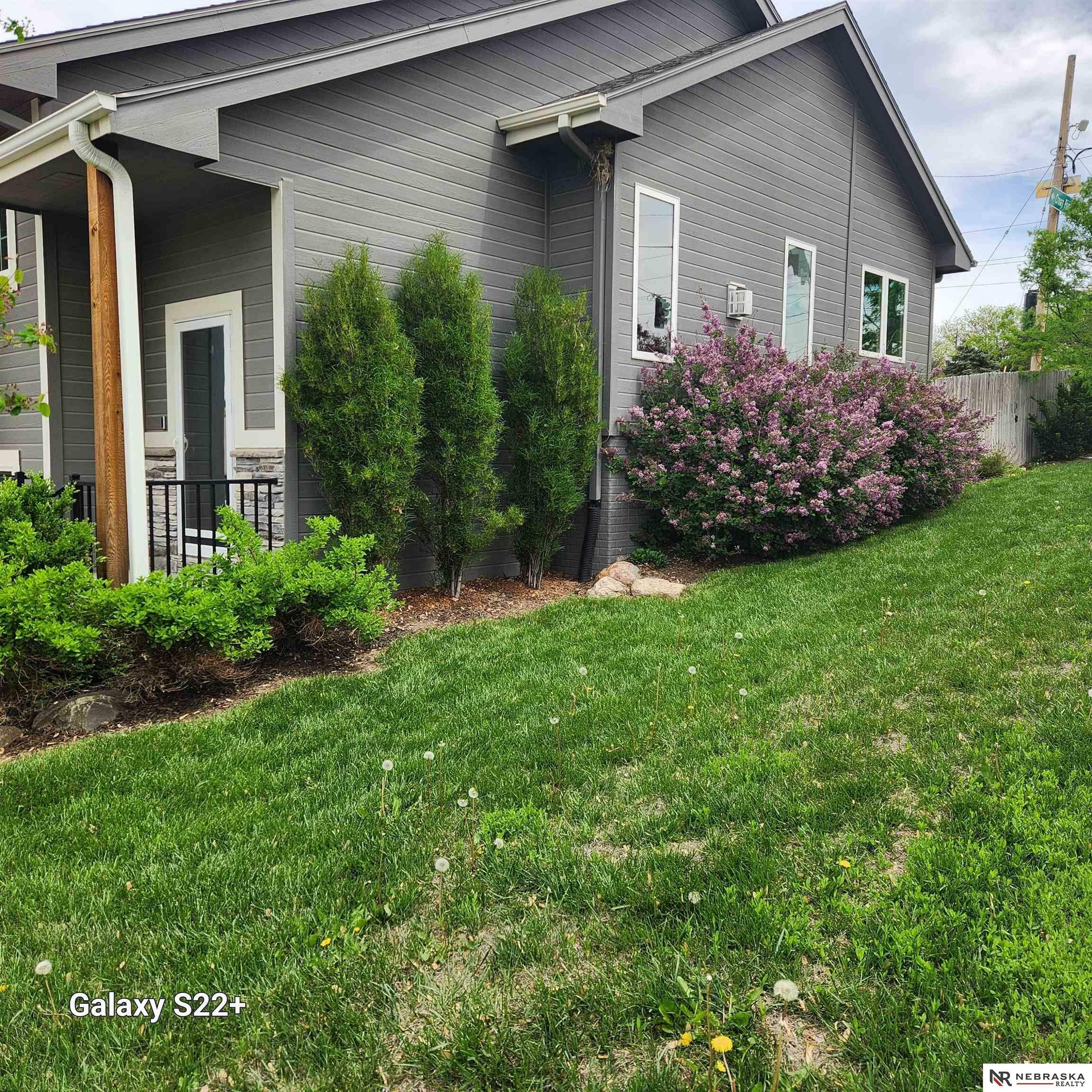 6005 N 108th Avenue Circle  Omaha NE 68164 photo