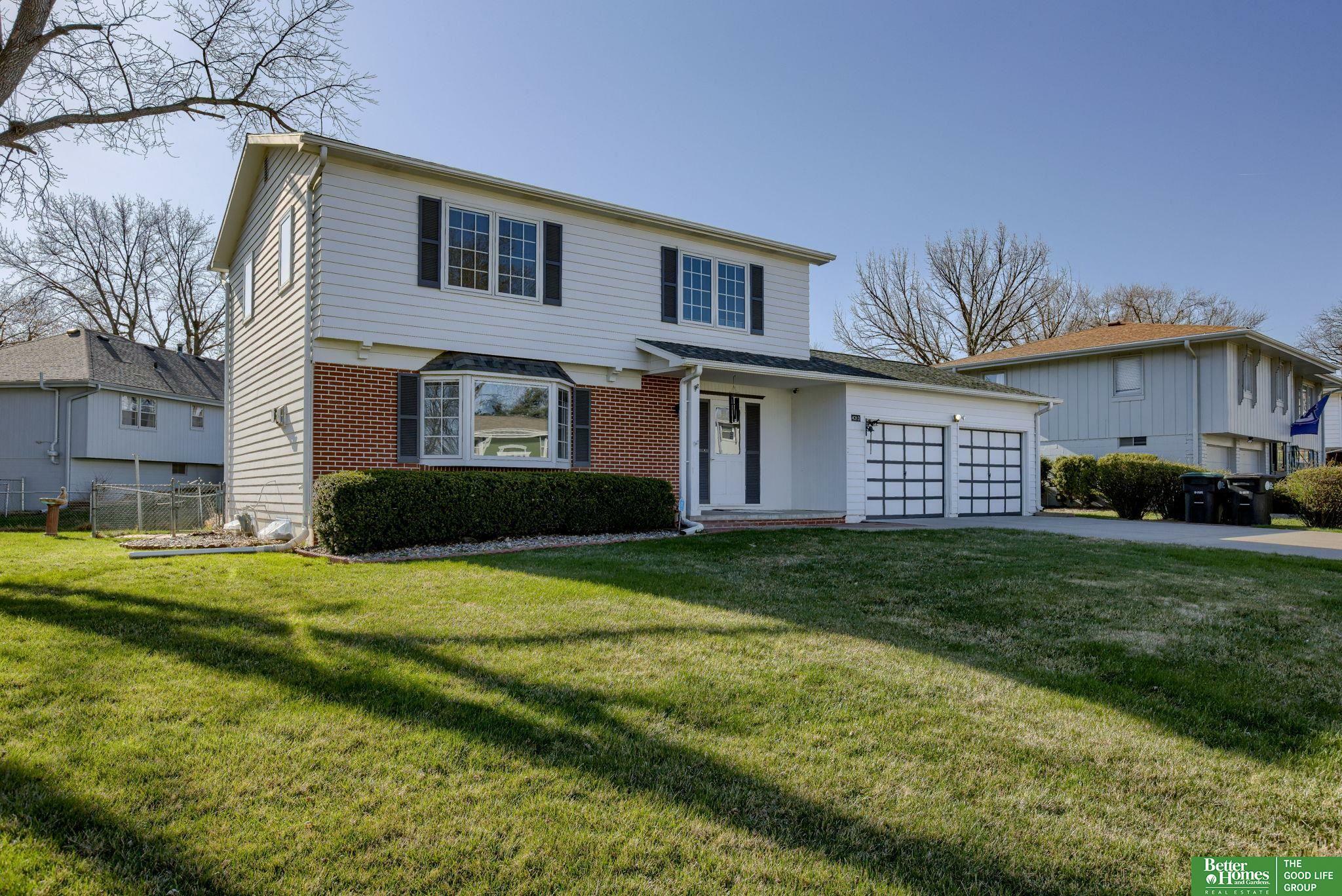 Property Photo: 4313 N 101 Street NE 68134