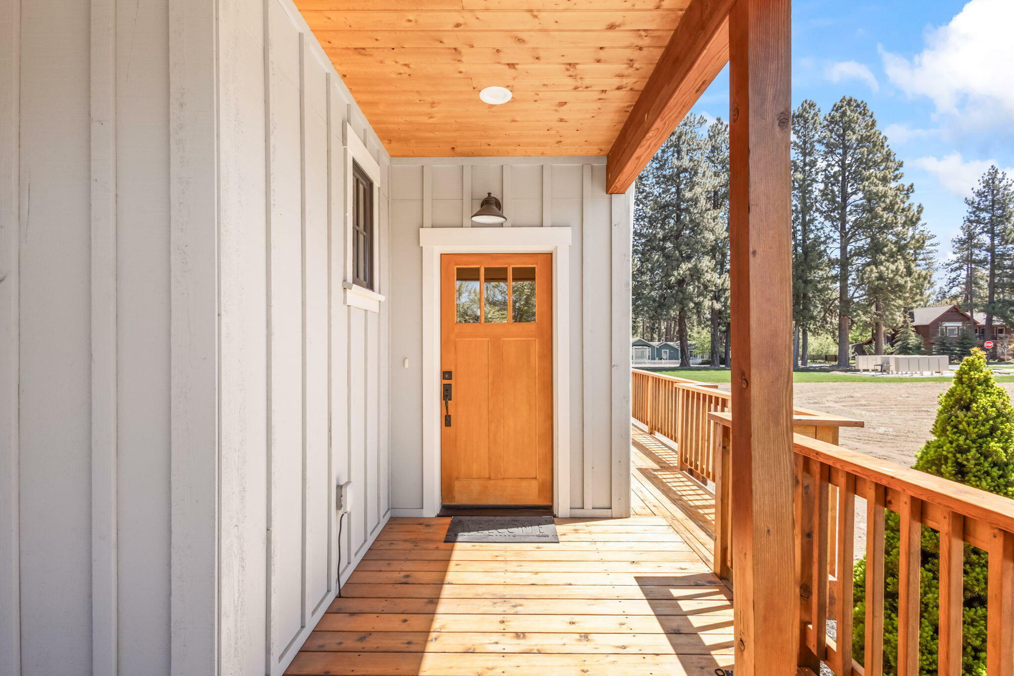 Property Photo: 446 S Cottonwood Street OR 97759
