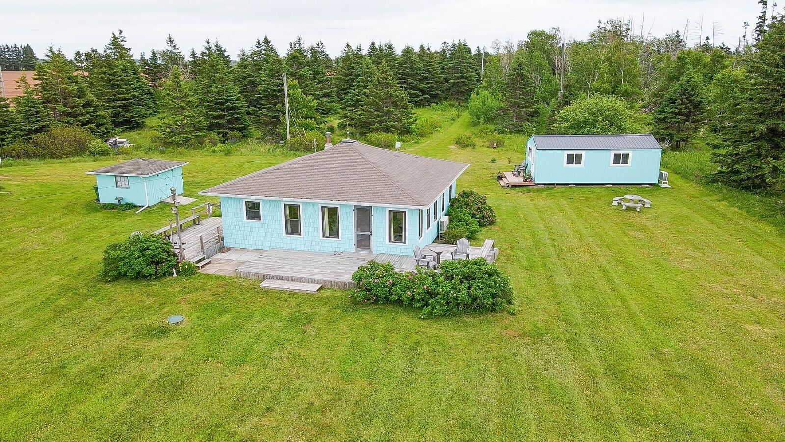 Property Photo: 3 Oswald Road PE C0B 1X0