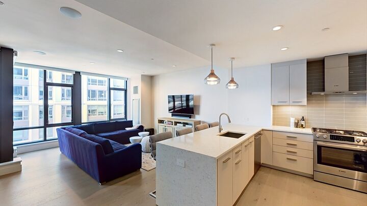 Property Photo:  40 Traveler St 605  MA 02118 