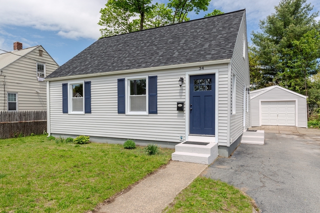 34 Wasaga Rd  Pawtucket RI 02861 photo