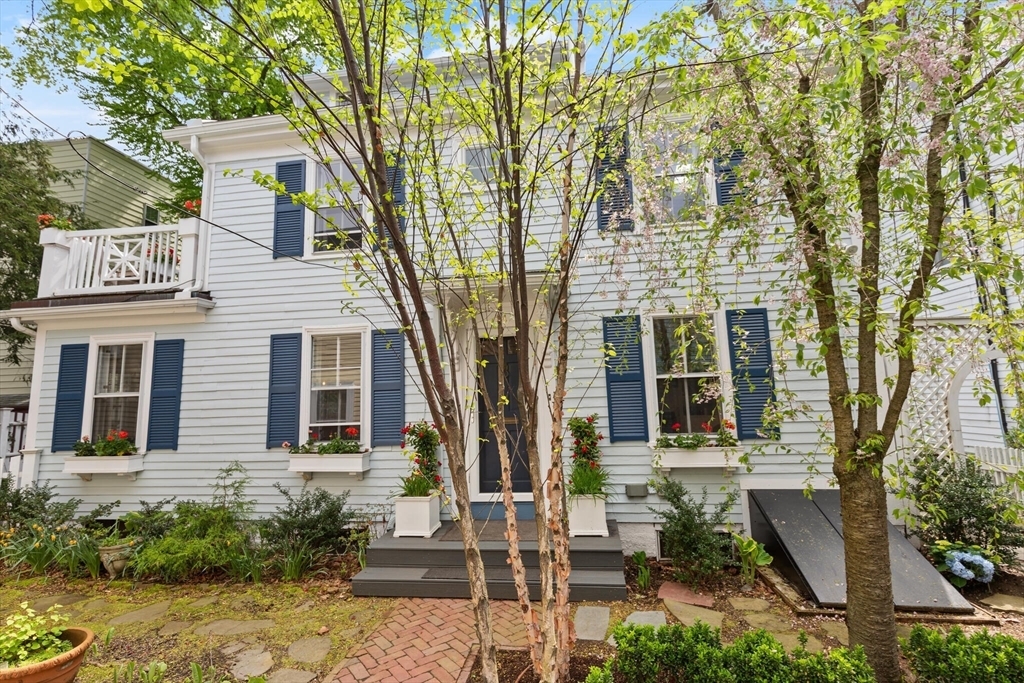 Property Photo: 92-94 Foster St 94 MA 02138