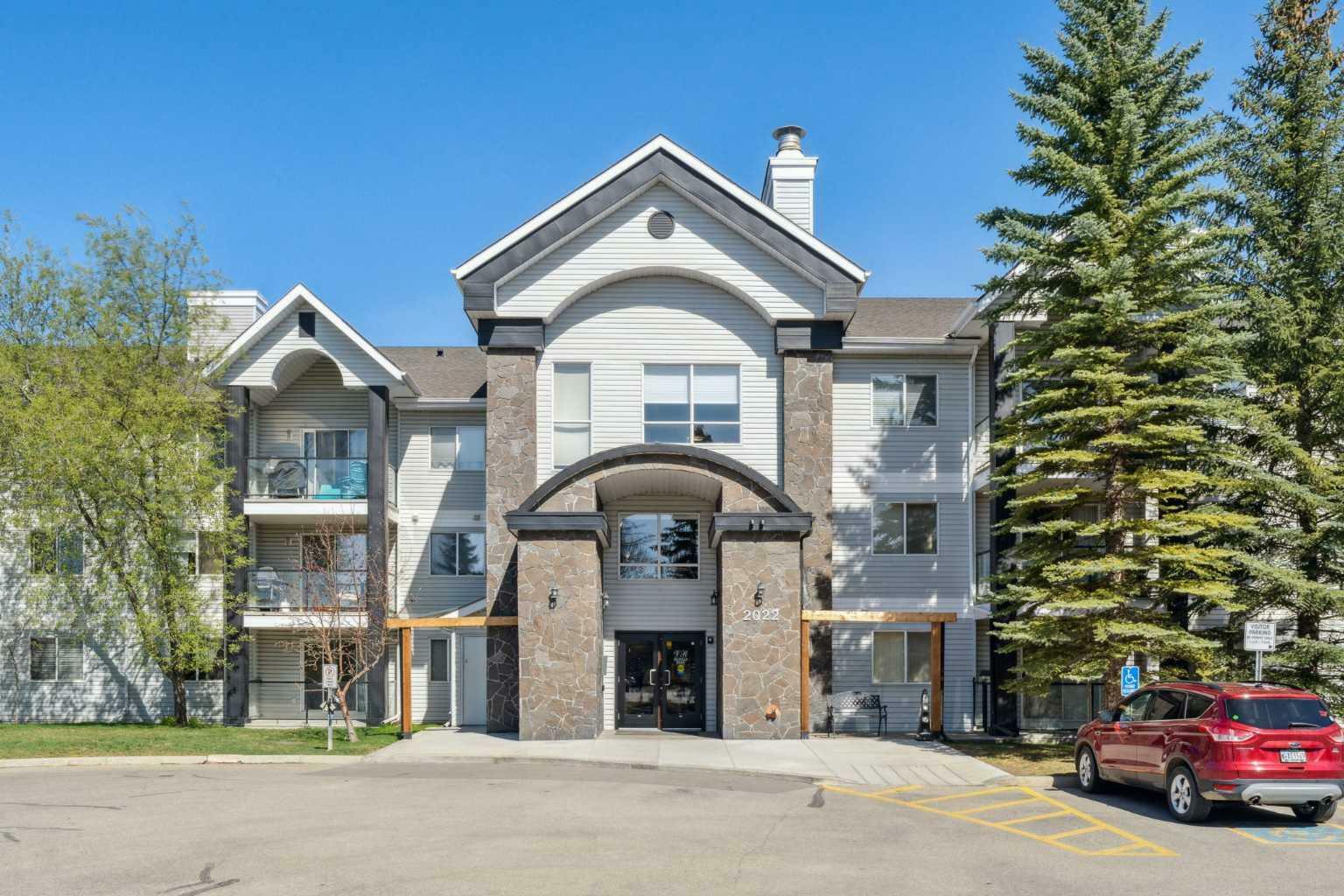 Property Photo: 2022 Canyon Meadows Drive SE 111 AB T2J 7H1