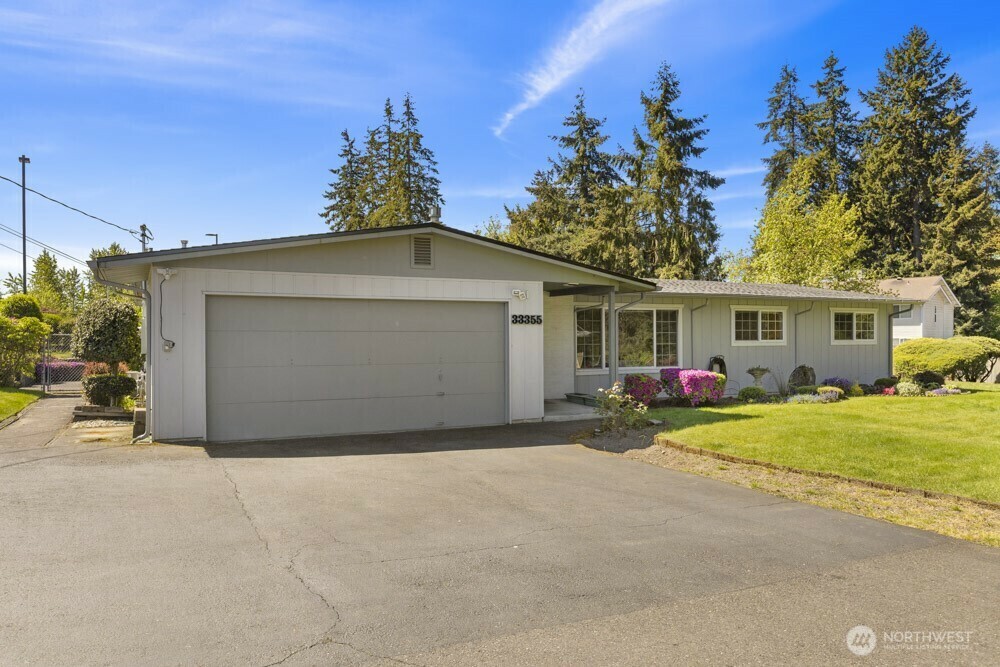 Property Photo: 33355 20th Avenue S WA 98003