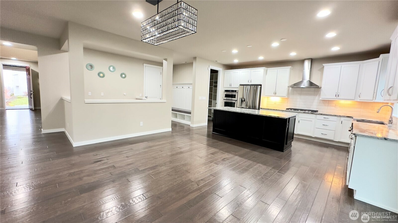 Property Photo: 8719 Wilde Avenue SE WA 98065