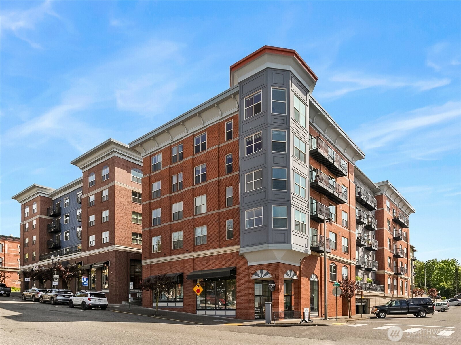 Property Photo: 910 Harris Avenue 407 WA 98225