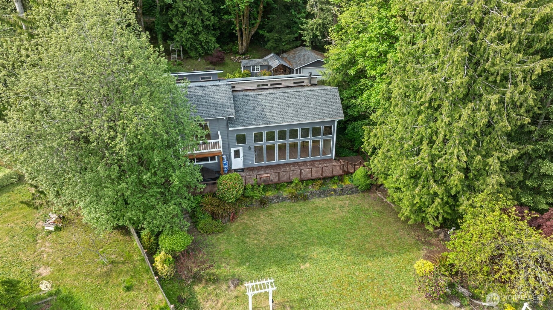 Property Photo: 15014 Starr Road SE WA 98359