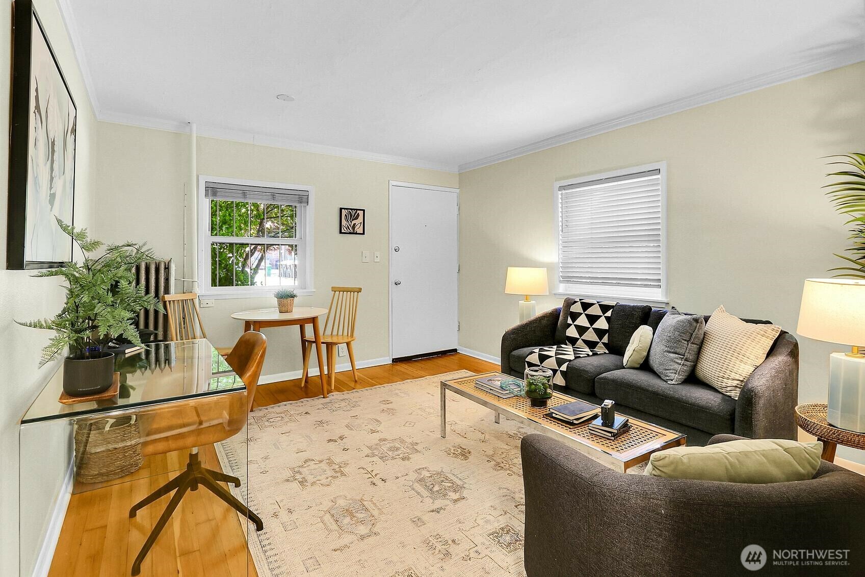 Property Photo: 516 E Thomas Street 105 WA 98102