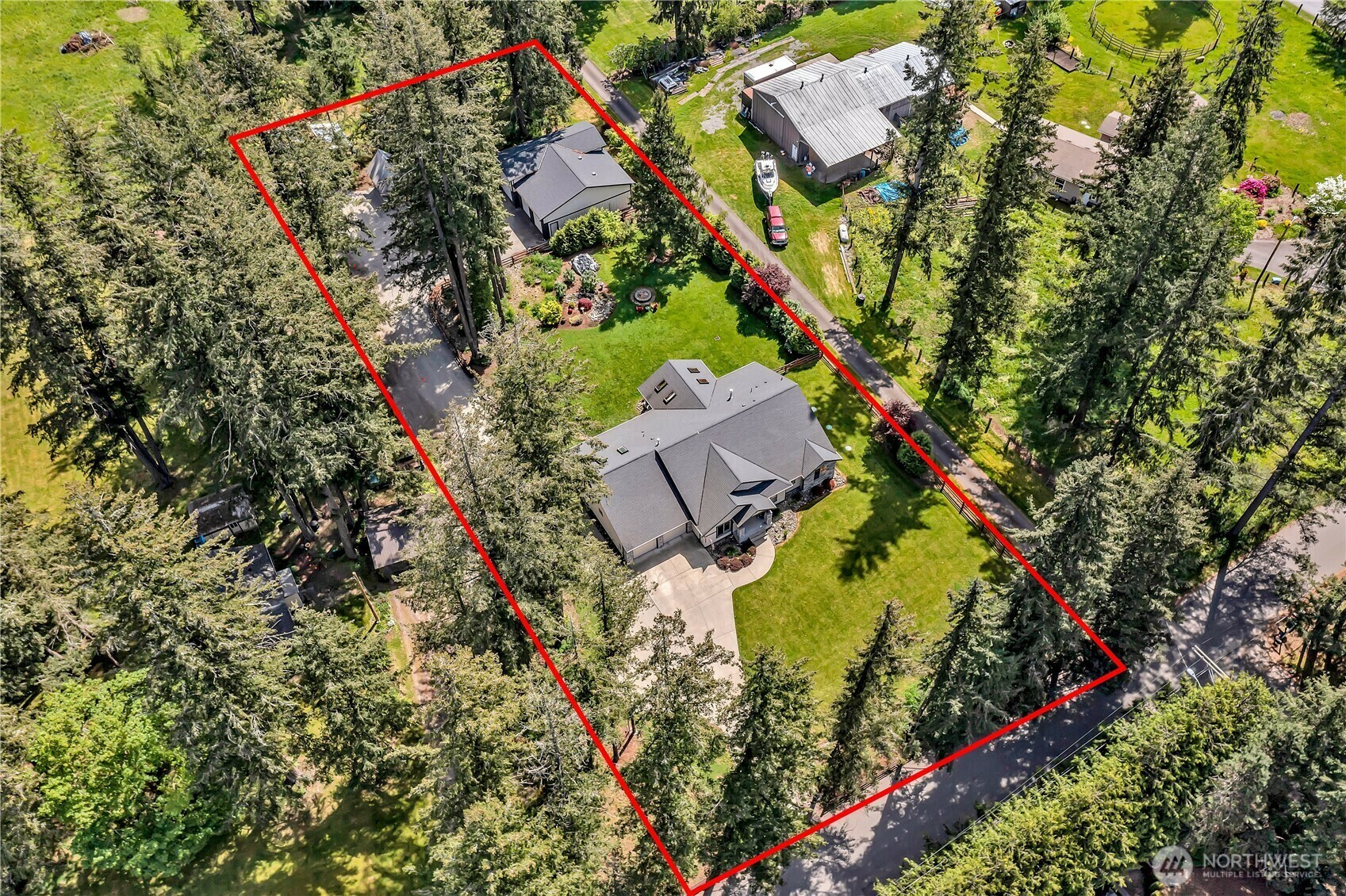 Property Photo: 24326 200th Avenue SE WA 98038