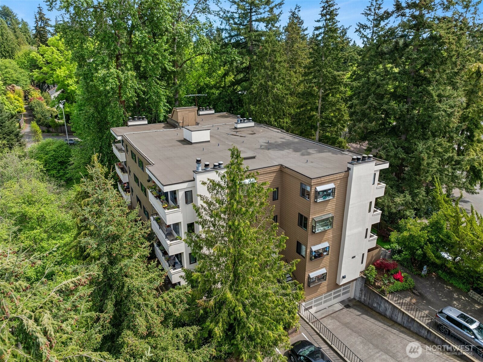 Property Photo: 12341 35th Avenue NE 305 WA 98125