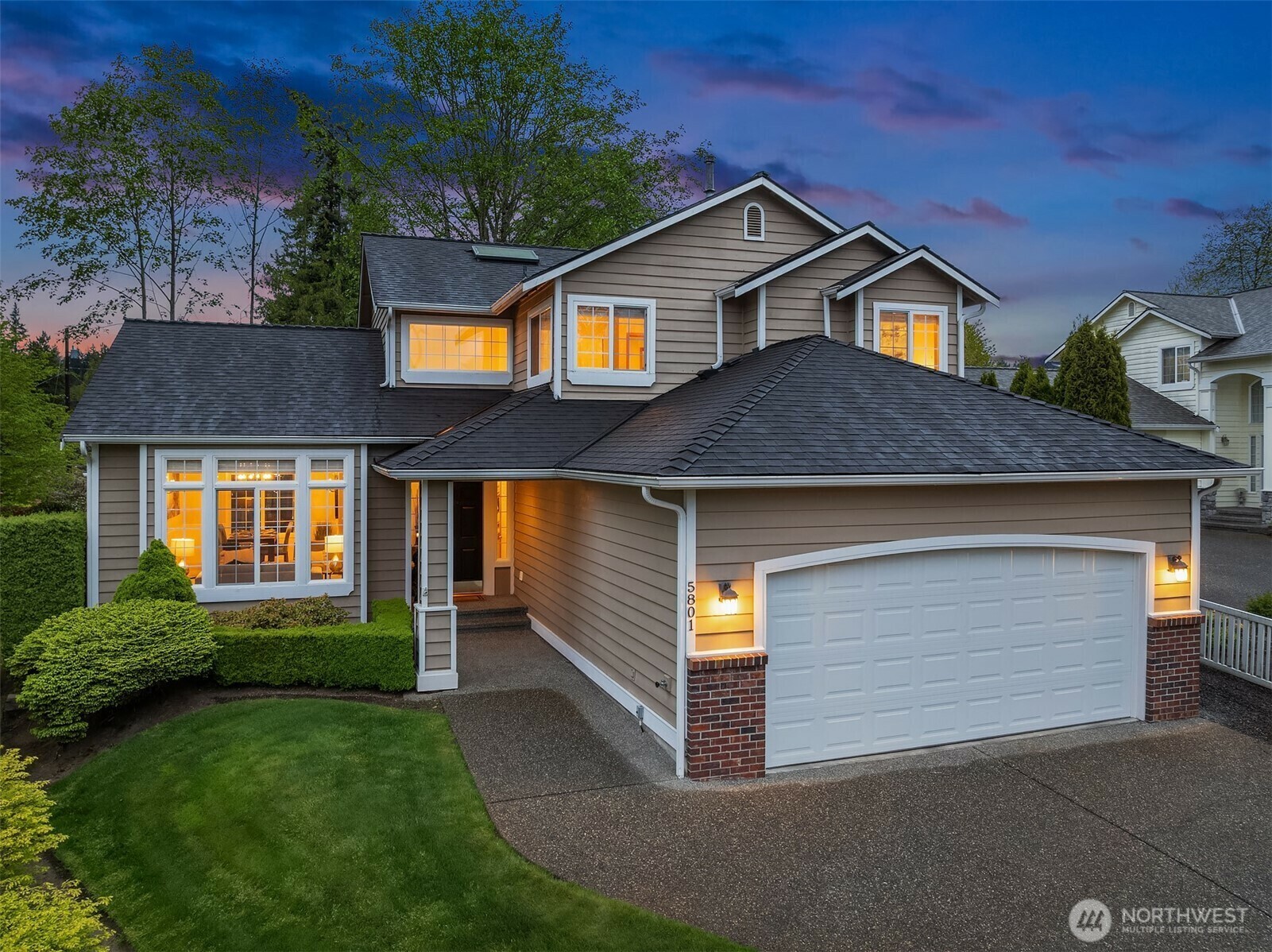 Property Photo: 5801 159th Street SW WA 98026