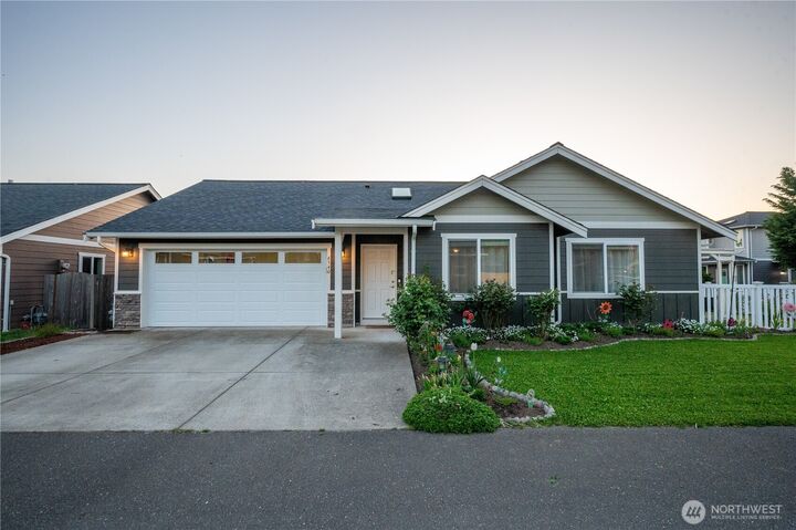 Property Photo:  6540  Endeavor Street  WA 98248 