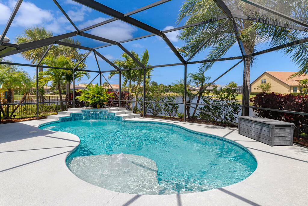Property Photo: 348 SE Courances Drive FL 34984