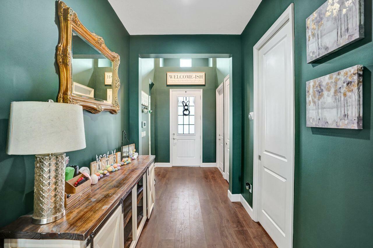 Property Photo: 15750 Goldfinch Circle FL 33470