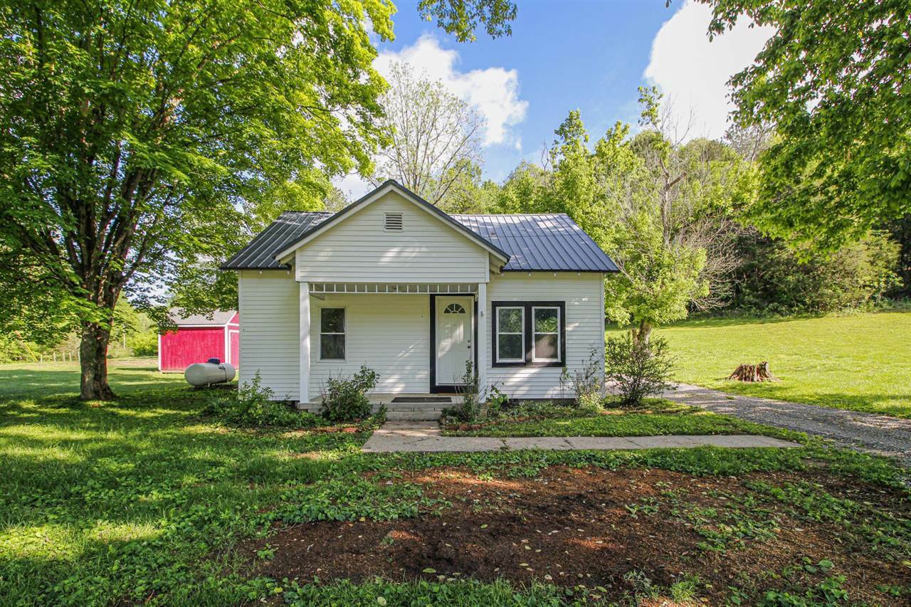 Property Photo: 8910 Summer Shade Road KY 42166