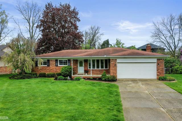 54562 Horizon Drive  Shelby Twp MI 48316 photo