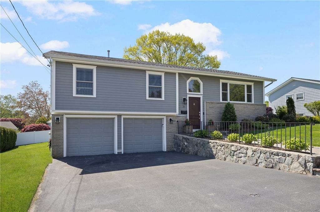 Property Photo: 26 Leawood Drive RI 02920