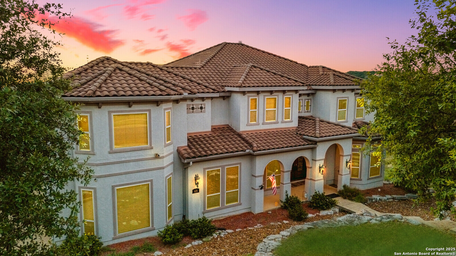 Property Photo: 615 Sentry Hill TX 78260