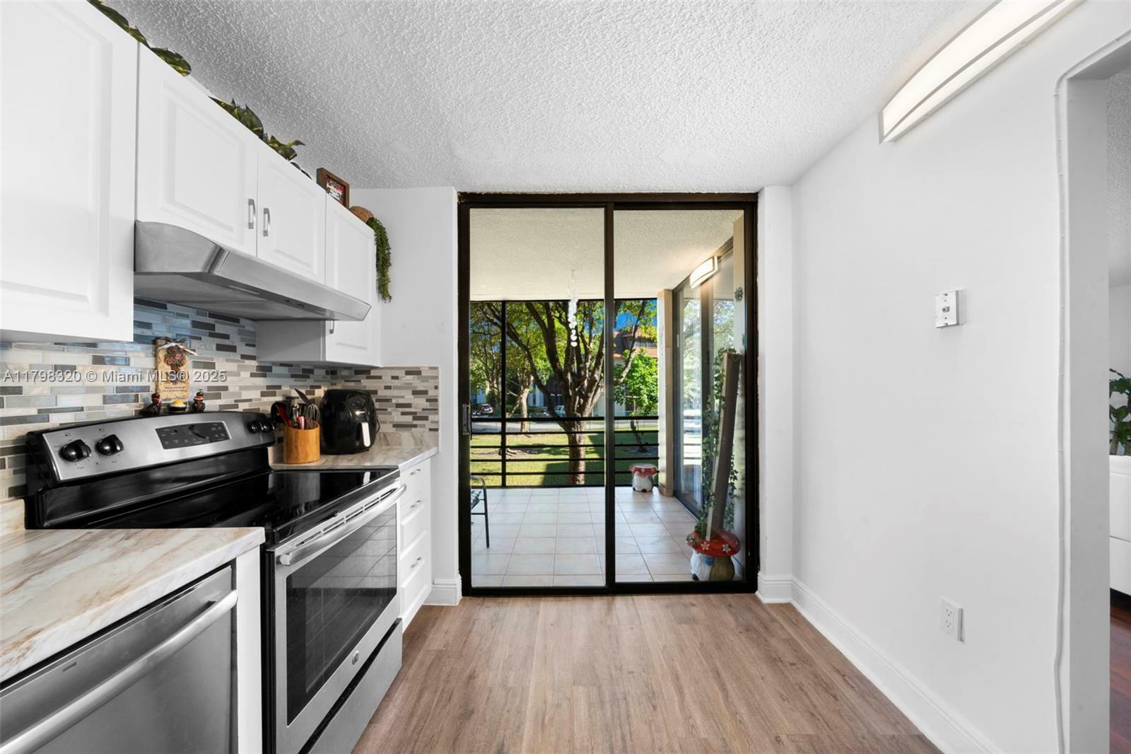 Property Photo: 665 NE 195th St 223 FL 33179