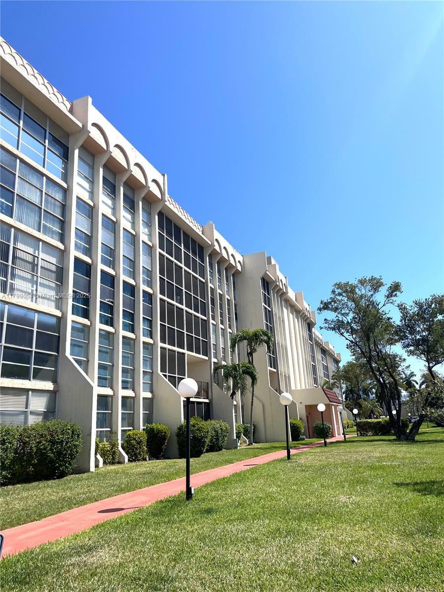 Property Photo: 851 Three Islands Blvd 505 FL 33009