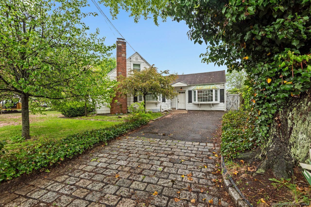 Property Photo: 2 Friendly Road CT 06851