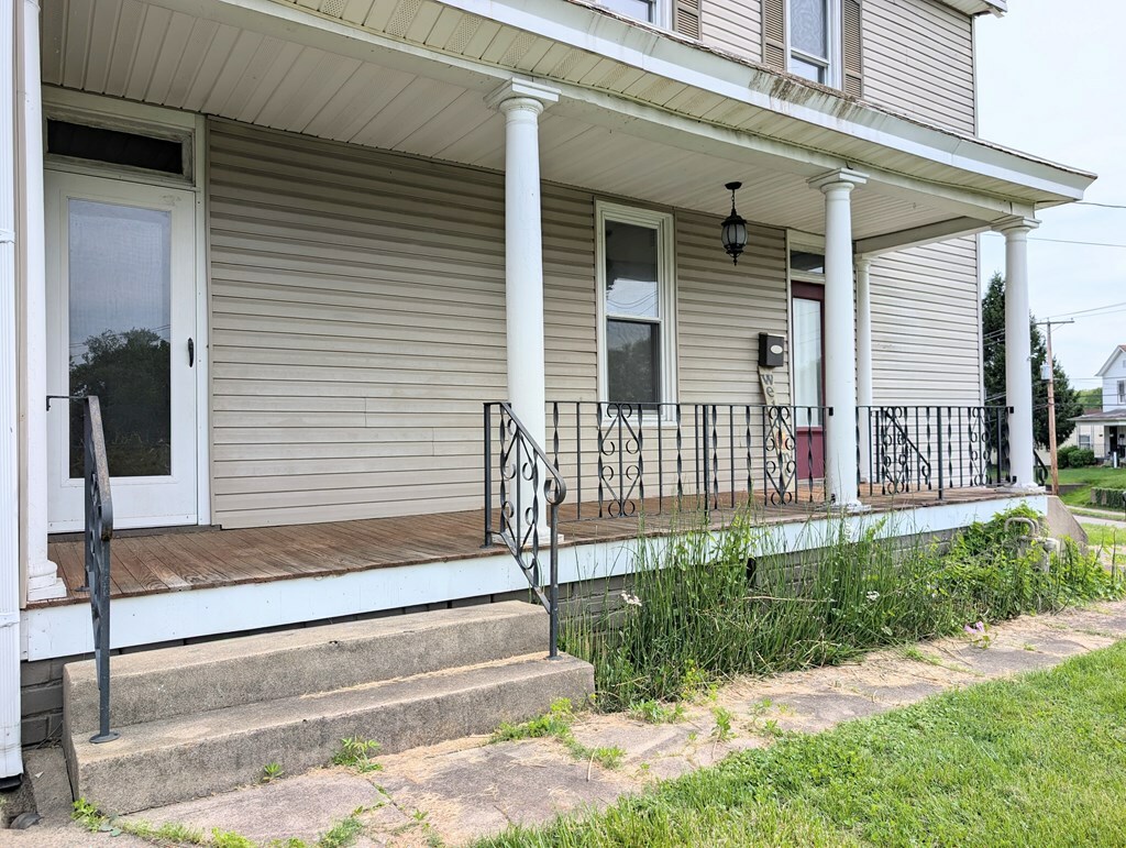 Property Photo: 809 Harding Ave. OH 45662