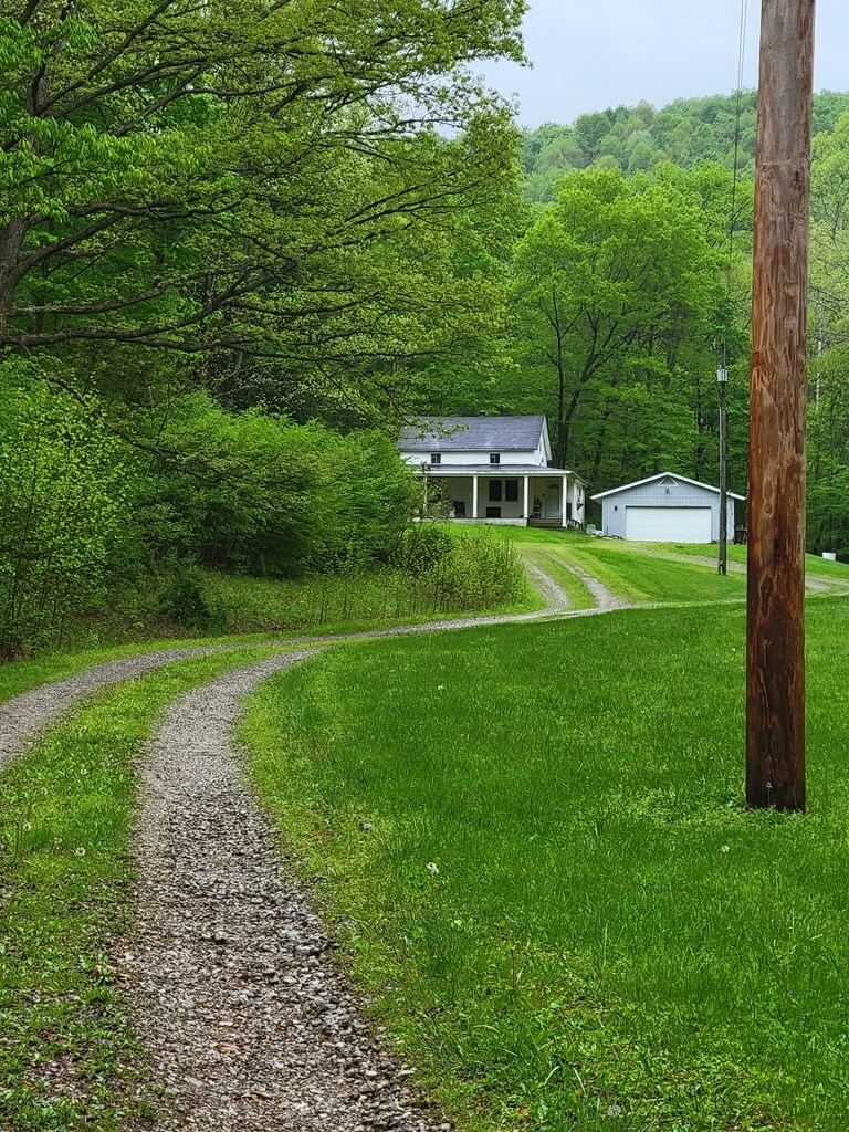 Property Photo: 2514 Sugar Run Road OH 45601