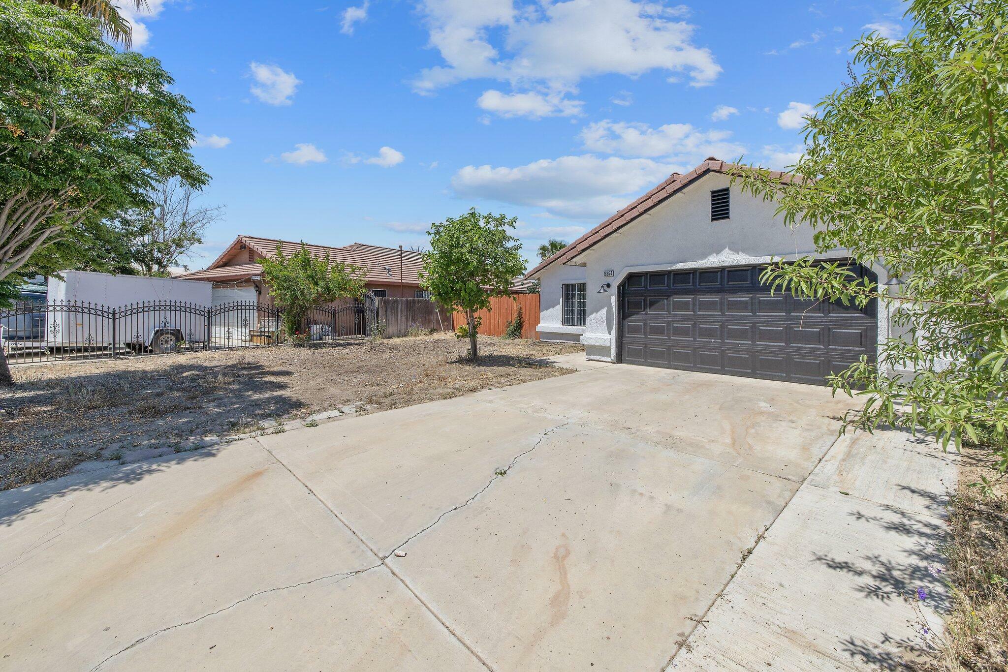 Property Photo: 16874 7th Street CA 93234
