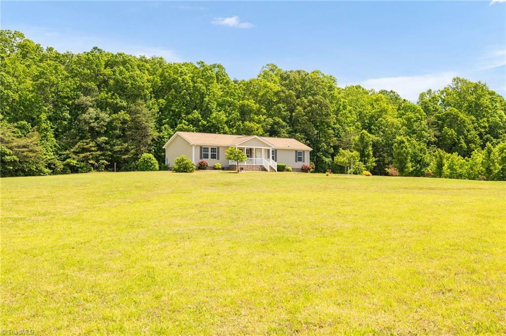Property Photo: 2533 Croatan Trail NC 27313