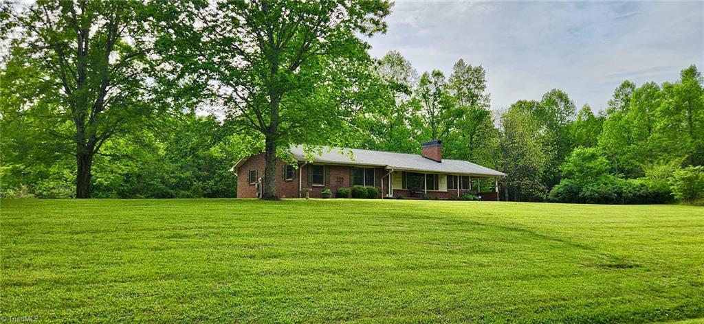 Property Photo: 460 S Minton Road NC 28697