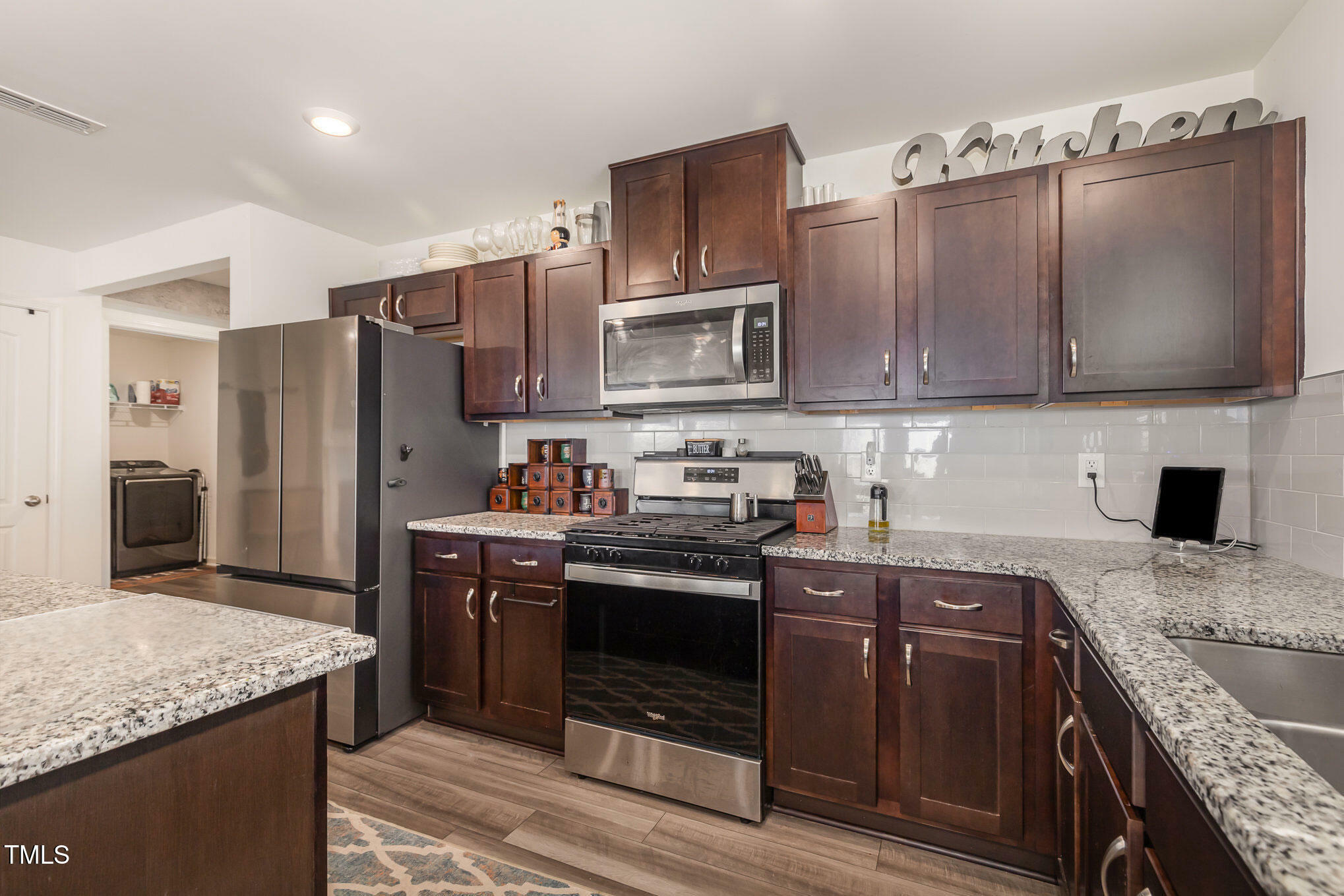 Property Photo:  1012 Ringhill Bluff Drive  NC 27704 