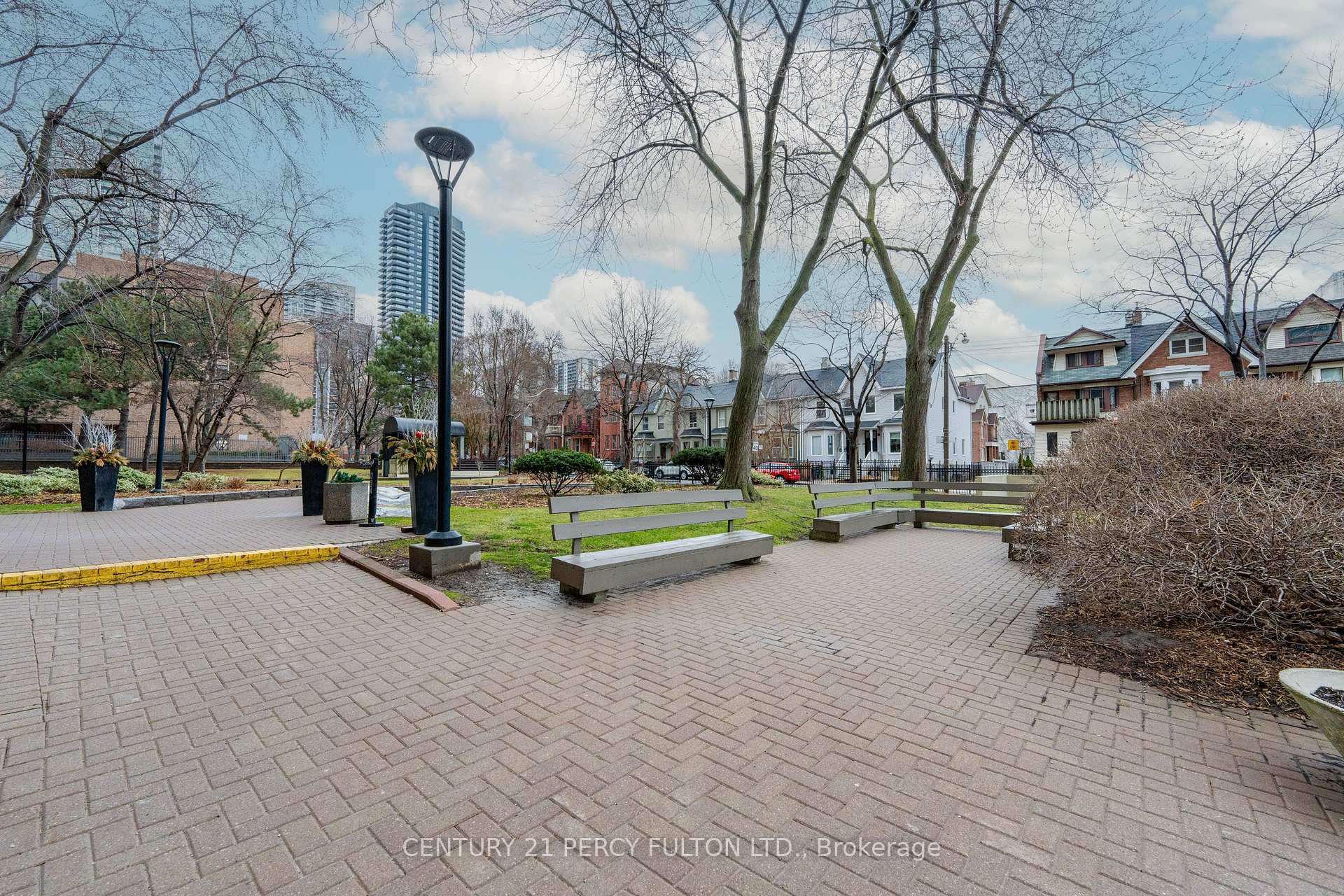 Property Photo: 40 Homewood Avenue 107 ON M4Y 2K2