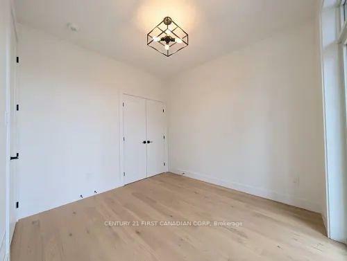Property Photo: 430 Head Street 16 ON N7G 2K2