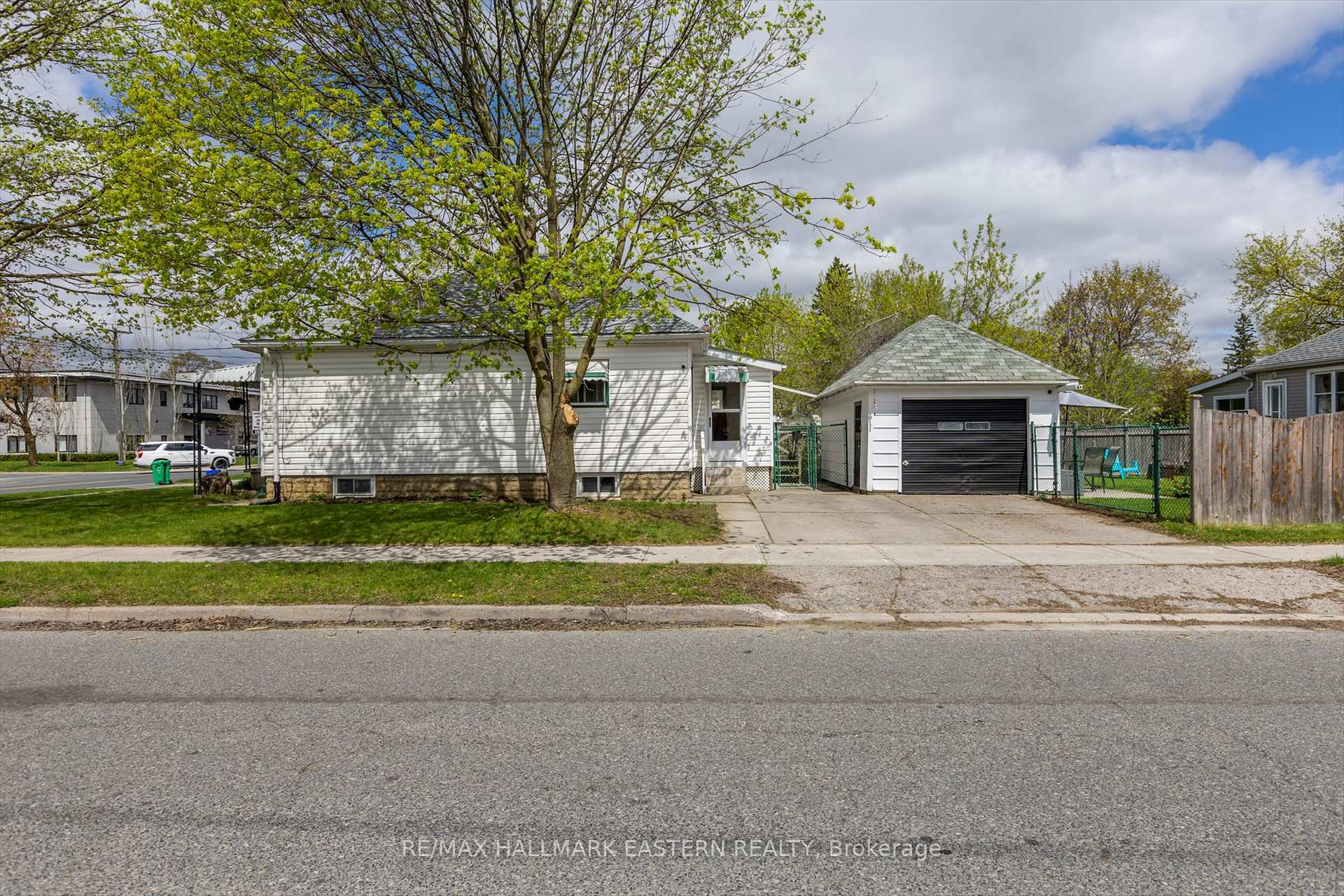 Property Photo: 706 Monaghan Road ON K9J 5J8