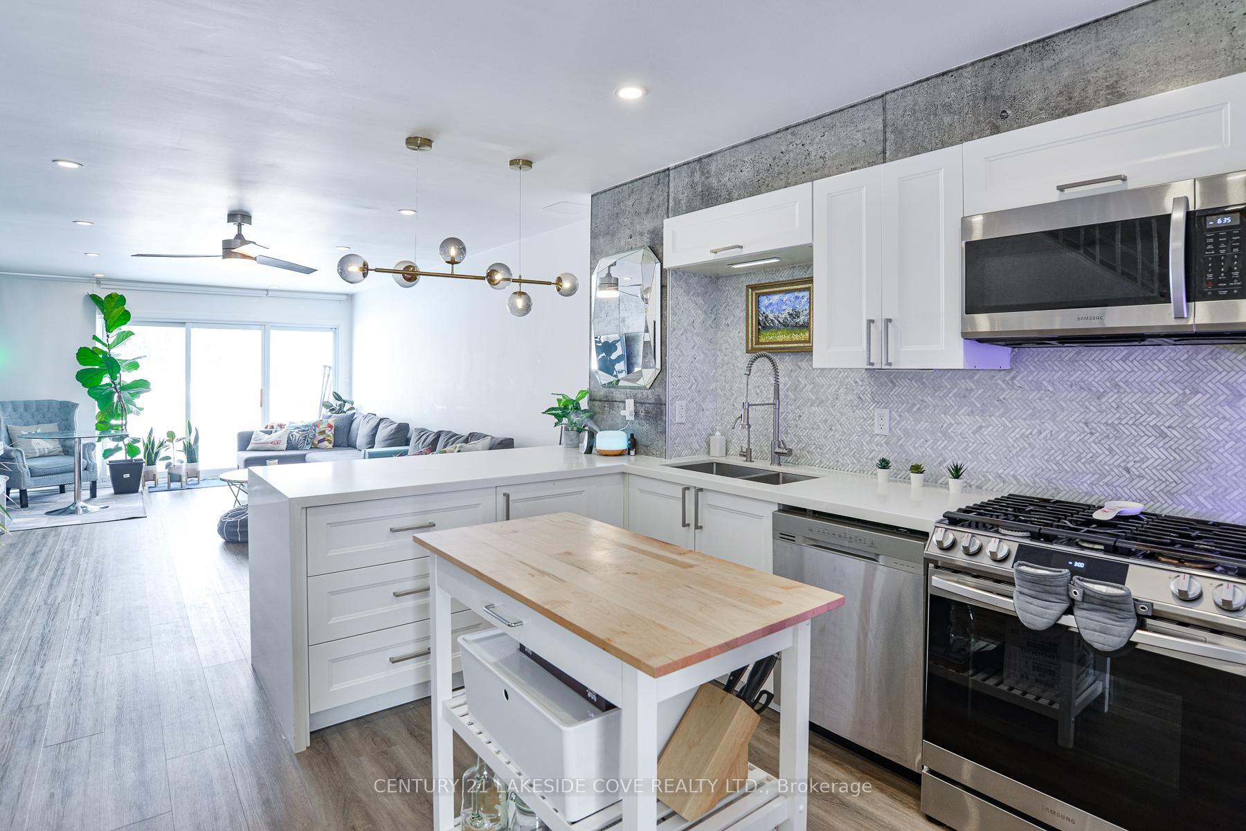 4 Paradise Boulevard 19  Ramara ON L0K 1B0 photo