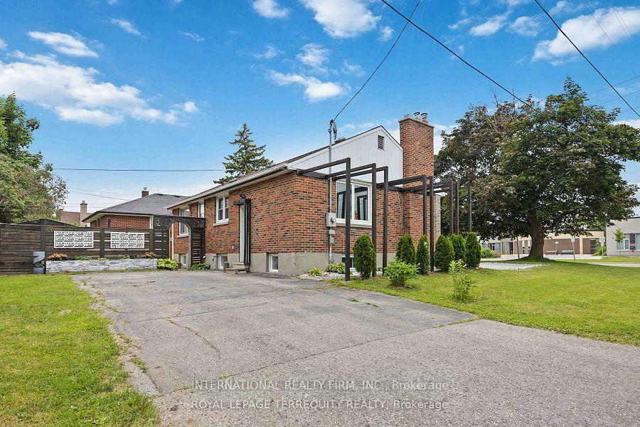 Property Photo: 575 Stevenson Road N ON L1J 5N9