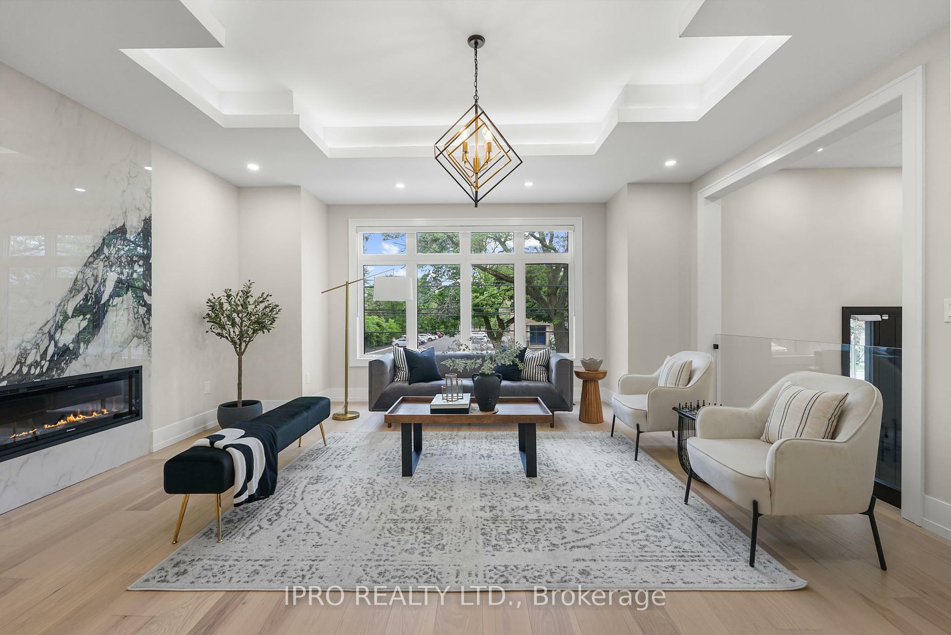 Property Photo: 262 Senlac Road ON M2R 1P8