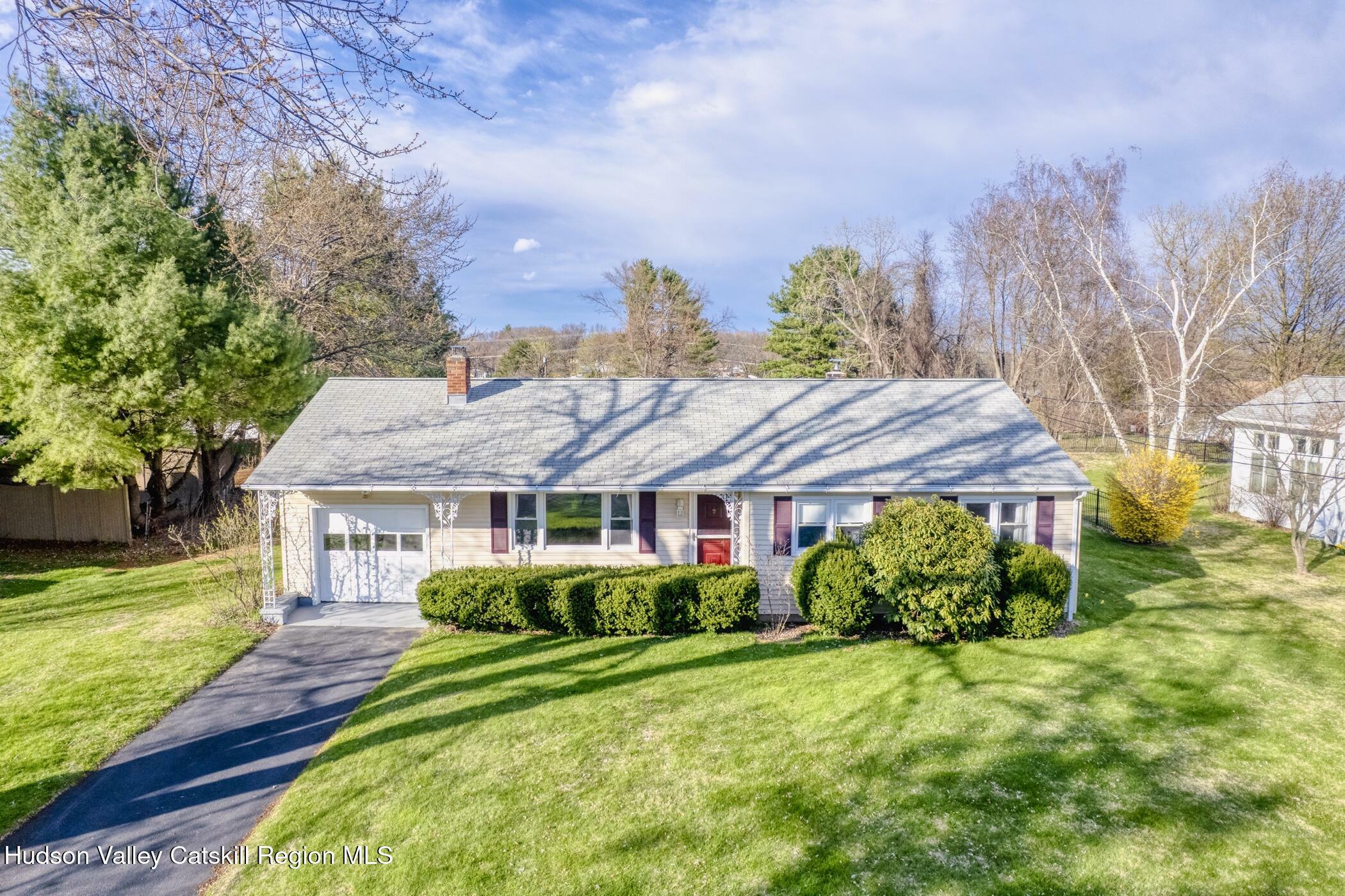 Property Photo: 121 Rayna NY 12443