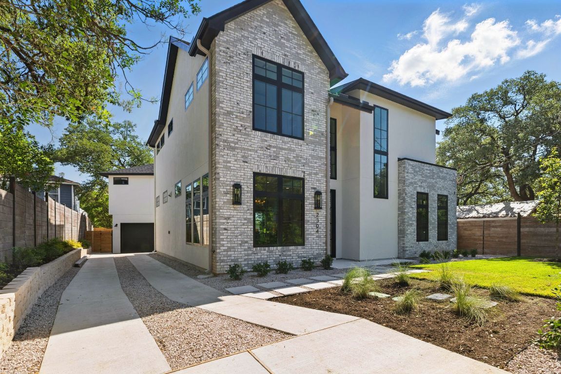 Property Photo: 2304 W 8th TX 78703