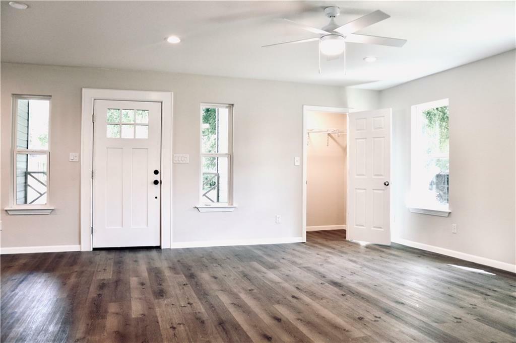 Property Photo: 406 Rivers Street TX 78957
