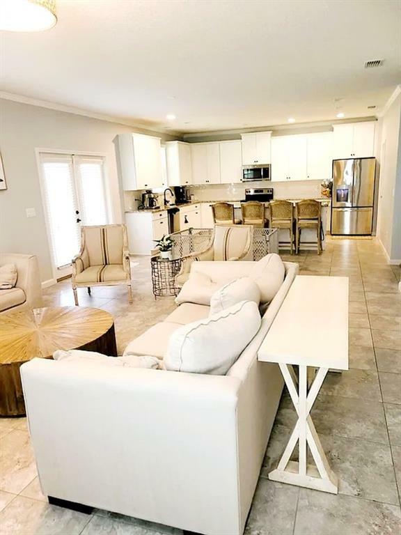 Property Photo: 85034 Apoka Court FL 32034